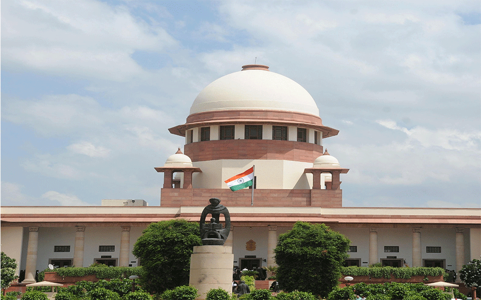 It seems total moral policing is on in Maharashtra: SC on dance bars