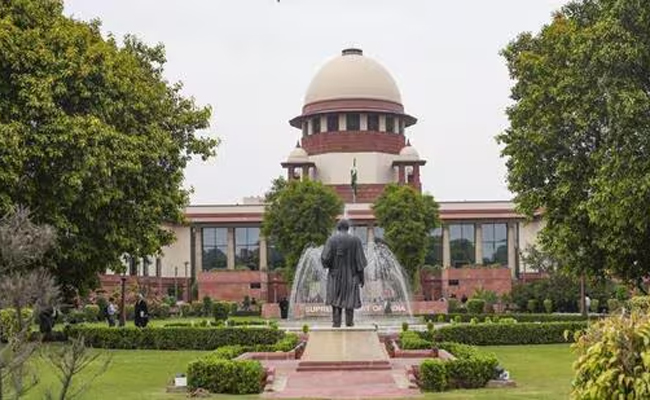 Row over SIR: EC can't assume role of suspicious neighbour or policeman, SC told