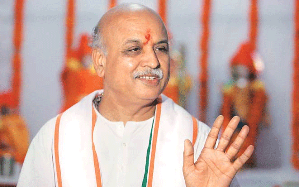 Togadia denied permission to hold meetings in Guwahati