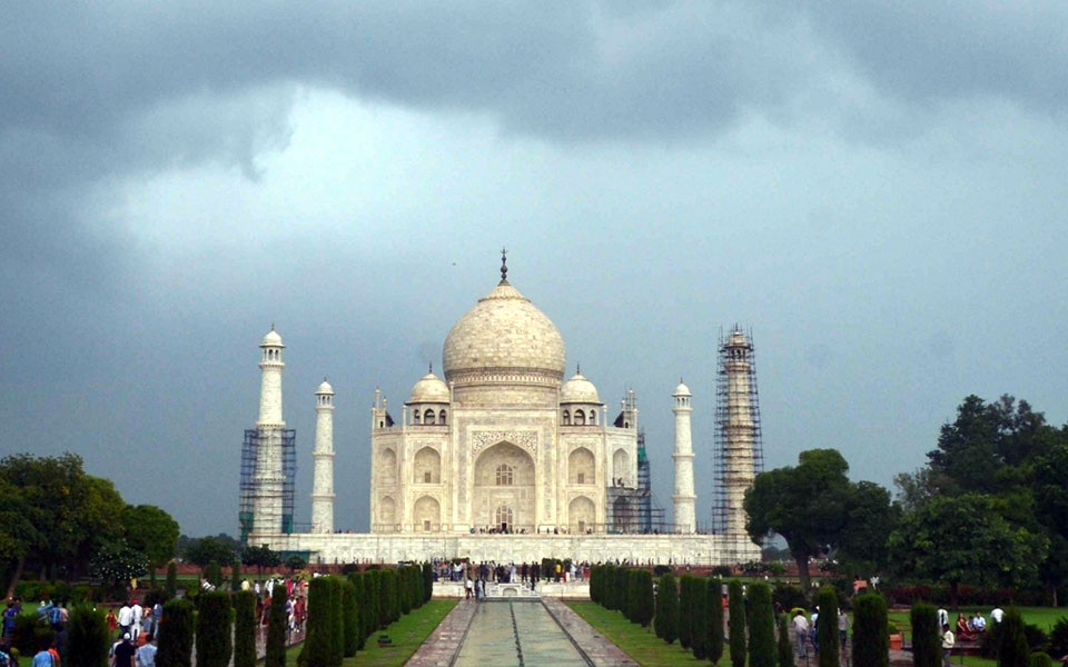 UP to present 'vision document' on Taj Mahal before SC on Thursday