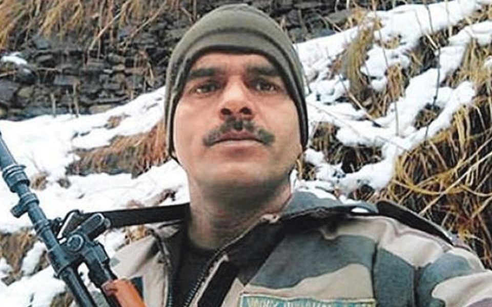 Sacked BSF jawan moves Supreme Court against EC decision to cancel his candidature