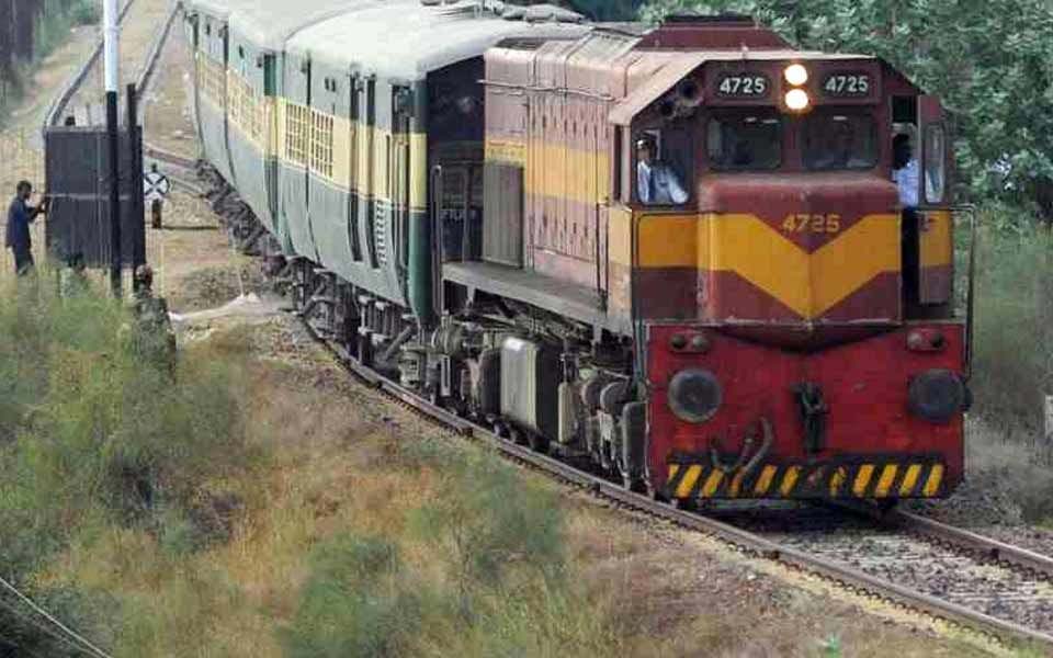 J&K's special status issue: India suspends Thar Link Express