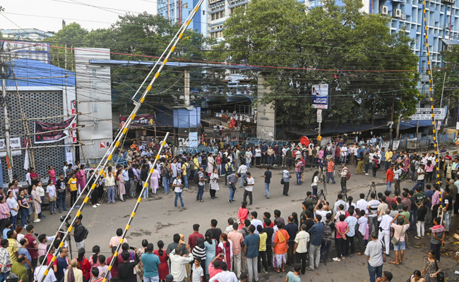 RG Kar protests: TMC faces unprecedented challenge, situation creates space for new political force