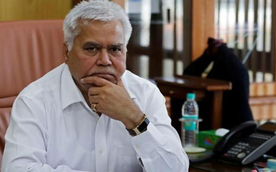 Hackers deposit Re 1 in TRAI chief R S Sharma’s bank account