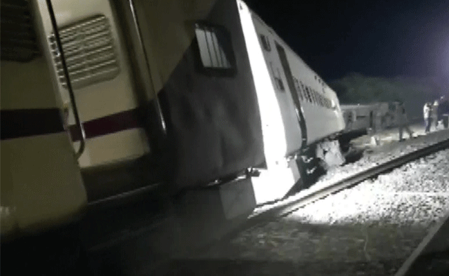 11 coaches of Suryanagri Express derail in Rajasthan's Pali