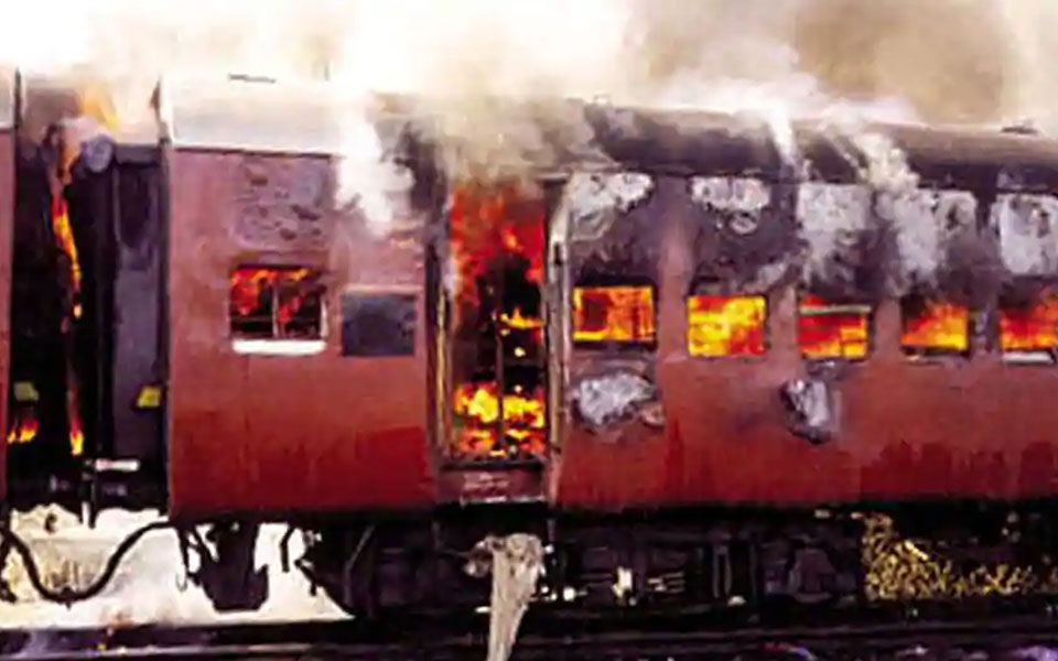 Old Western Railway coach set ablaze to enact Godhra incident for Modi Biopic
