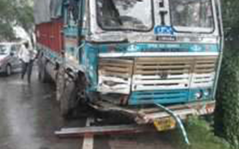 Seven killed in UP road accident