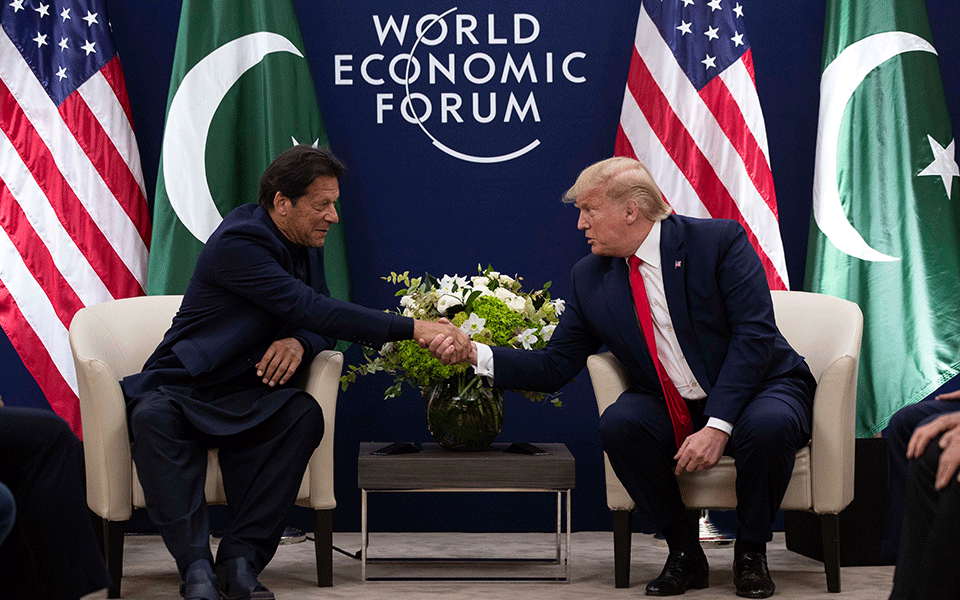 Trump again offers to 'help' resolve Kashmir issue, meets Pak PM Imran Khan in Davos