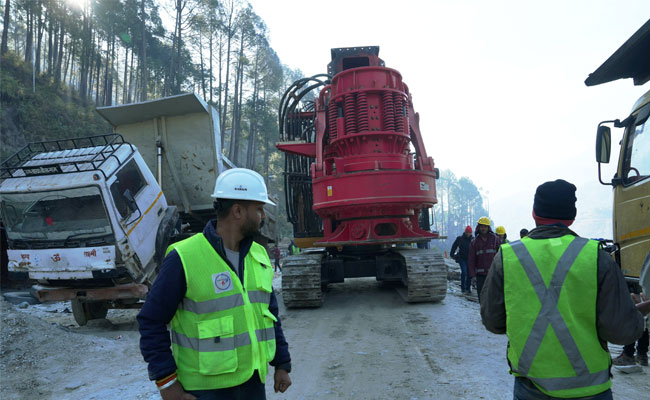 Silkyara Tunnel collapse: Parts of auger machine removed from rubble