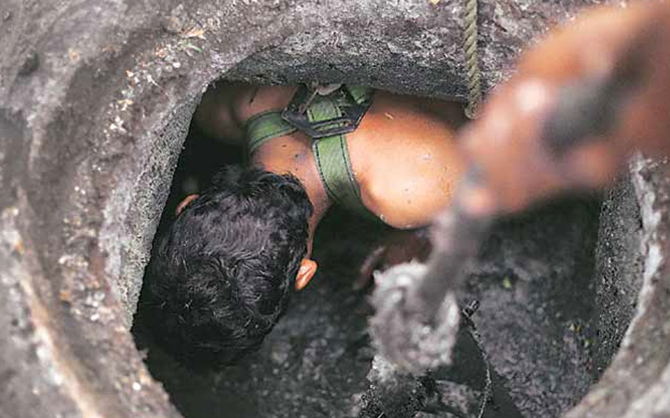 Half of India's manual scavengers in Uttar Pradesh: Survey