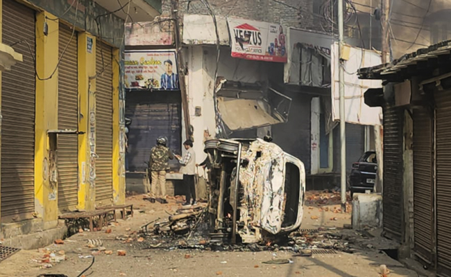 UP: 3 killed in clashes during violent protest against Sambhal mosque survey