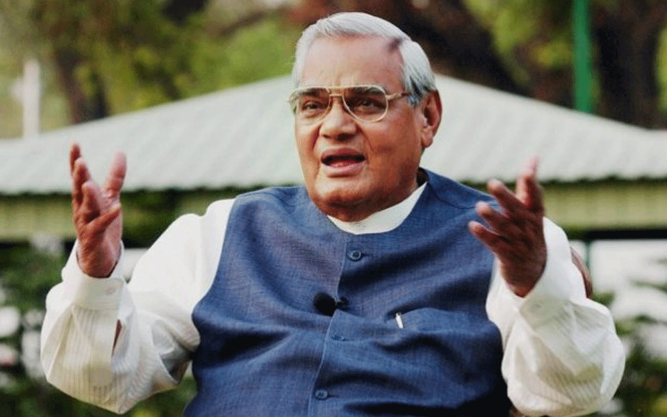 Former Prime Minister Vajpayee dies at 93