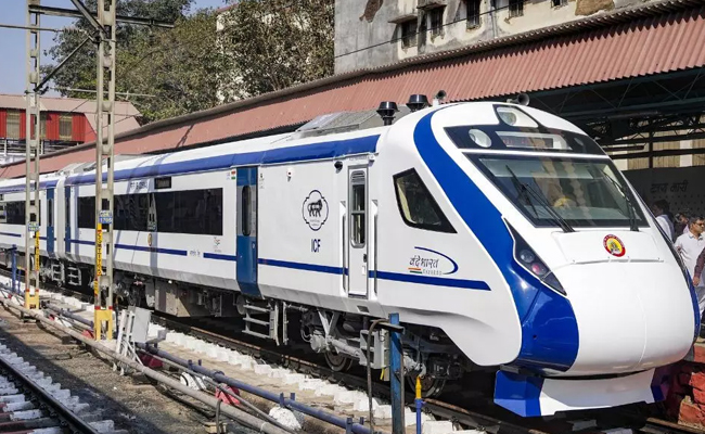 Vande Bharat train window damaged in stone-pelting incident near Kerala’s Palakkad