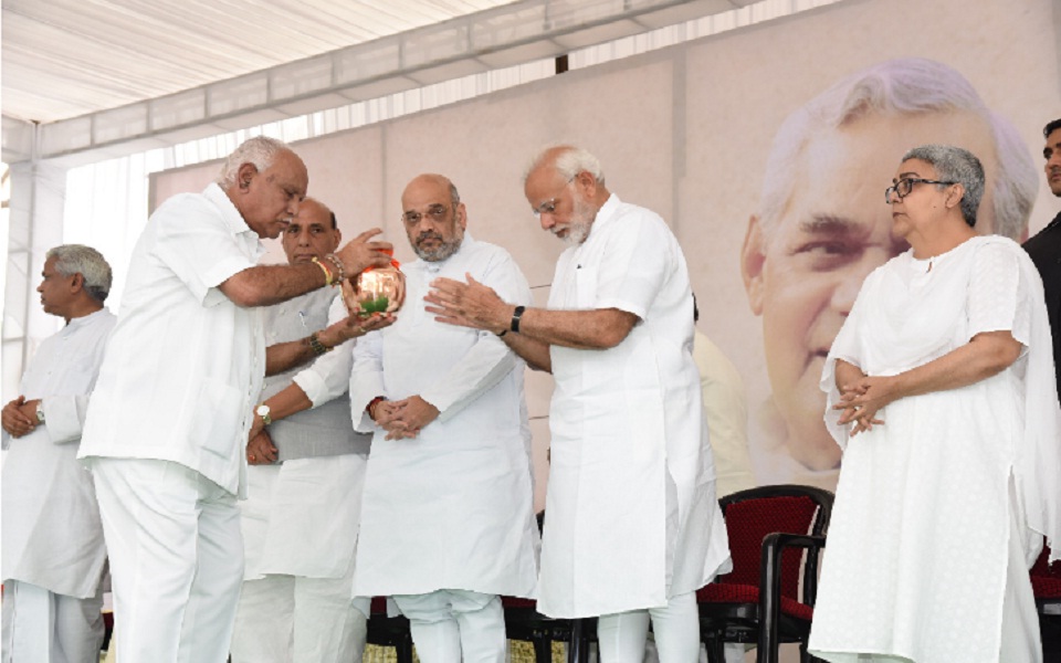 Vajpayee’s ‘asthi kalash’ reaches Bengaluru