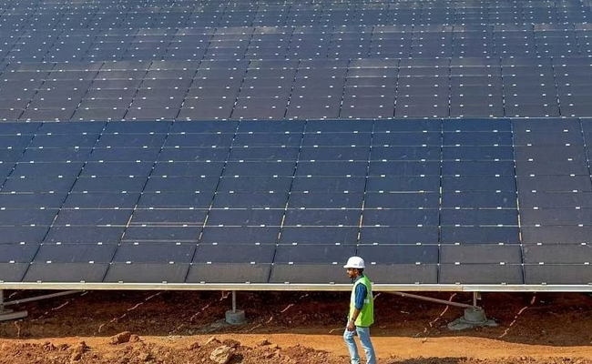 India slashes solar imports from China as domestic manufacturing thrives