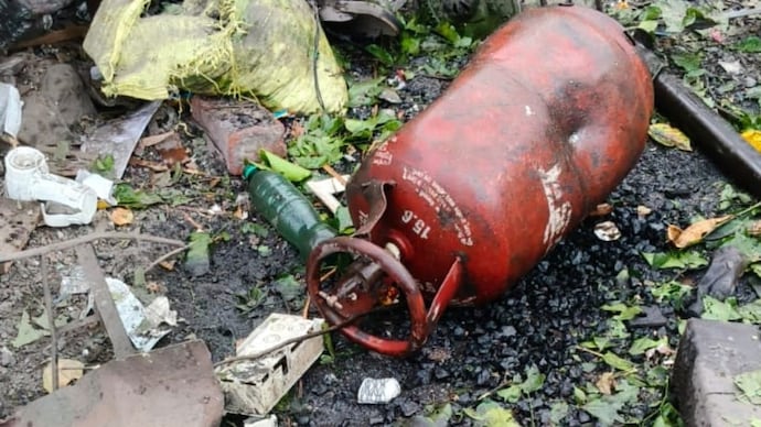 Cylinder explosion near Visakhapatnam harbor: Three killed on spot, three grievously injured