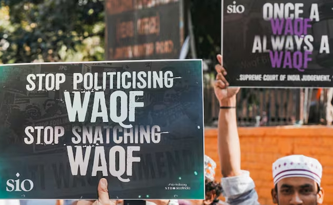 Waqf row: Can't stay law made by Parliament when validity presumed, Centre tells SC