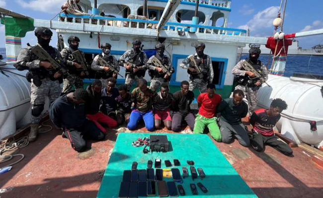 Indian Navy rescues 19 Pakistanis in anti piracy operation