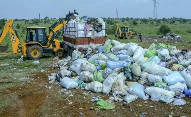 Kerala begins removal of biomedical waste illegally dumped in Tamil Nadu