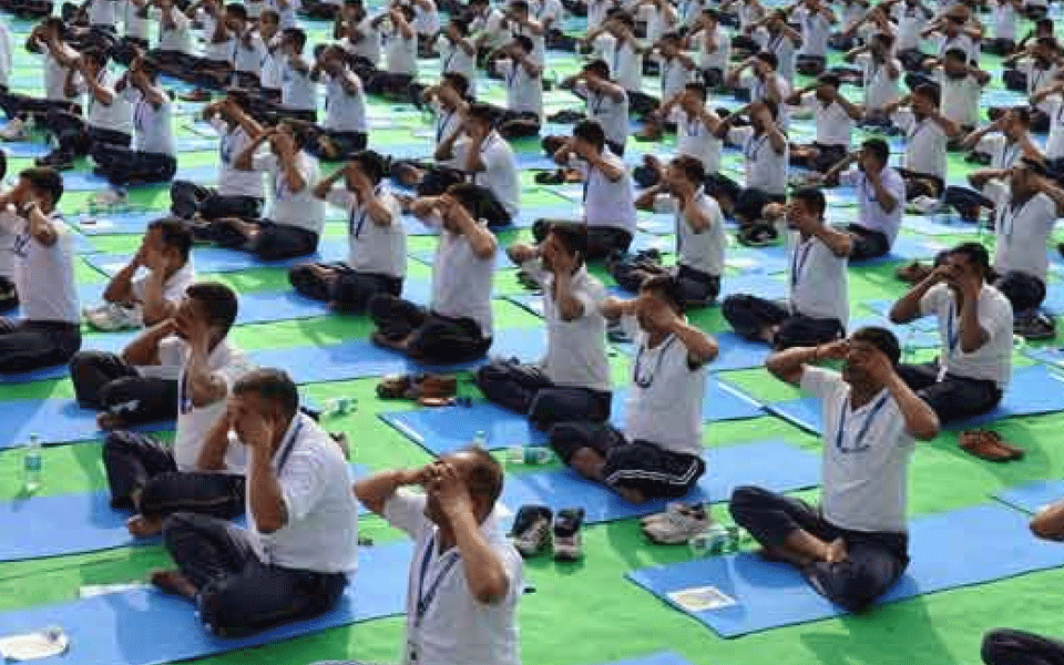 Centre shortlists 5 cities, including Mysuru, for International Yoga Day event