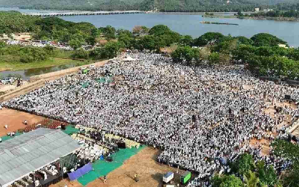 Three booked for blocking NH 75 during protest against Waqf Amendment Act in Mangaluru