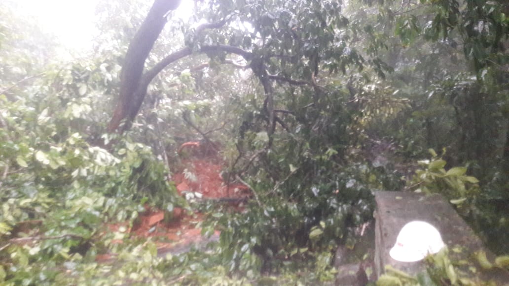 Landslide on Agumbe ghat road, traffic disrupted