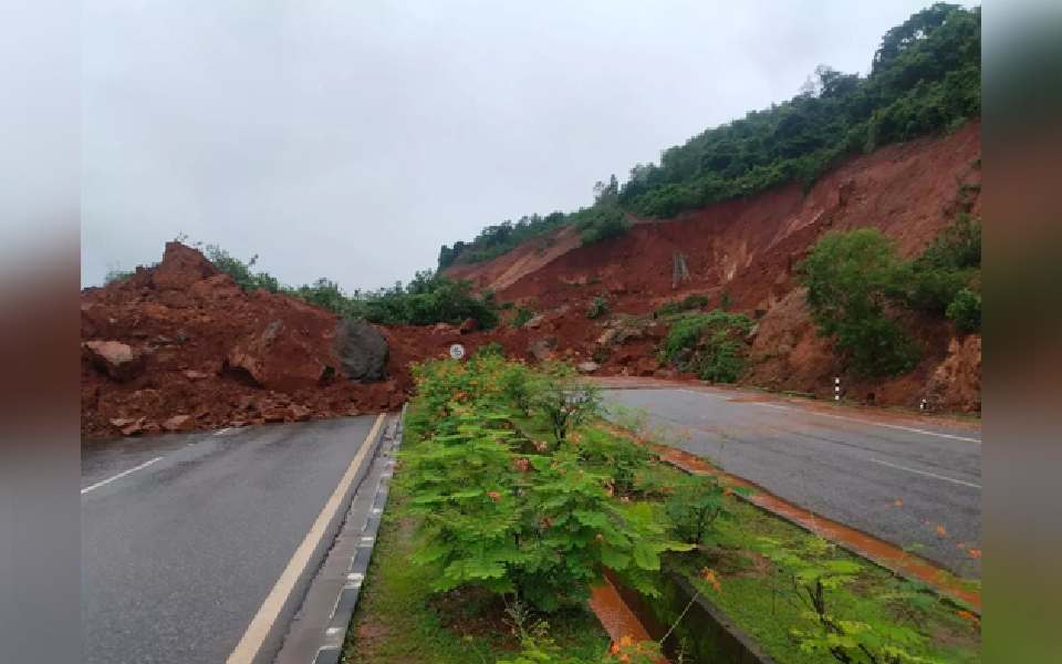 Two more bodies recovered at landslide site at Karnataka's Uttara Kannada district