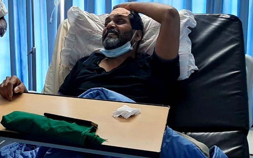 Police barge into hospital room, shoot video: Ex Mayor Ashraf alleged