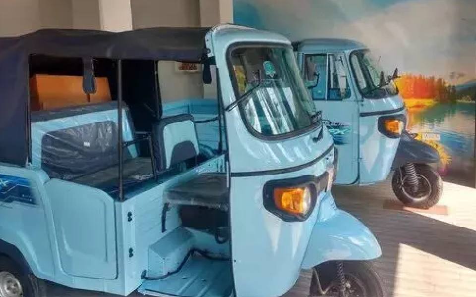 DC Mullai Muhilan permits free movement of e-auto rikshaws