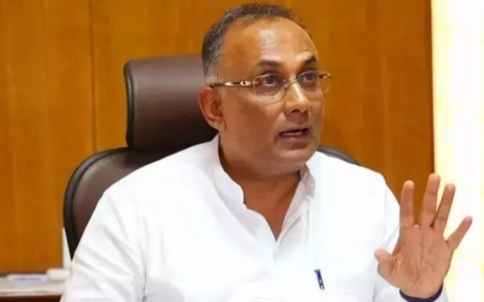 Minister Dinesh Gundu Rao condemns murder in Bantwal, calls for strict action, vigilance