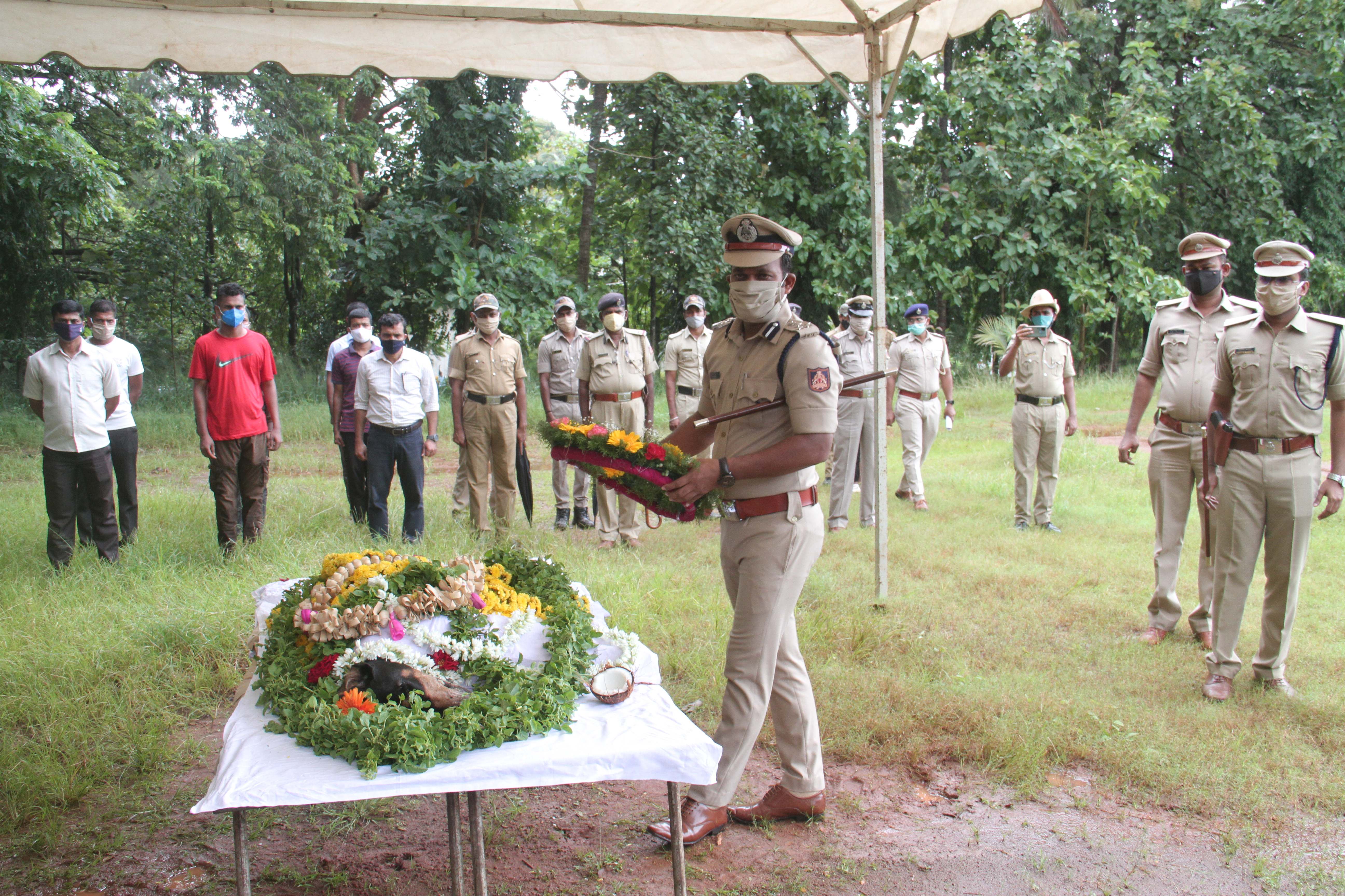Mangaluru: Detective sniffer dog Sudha laid to rest