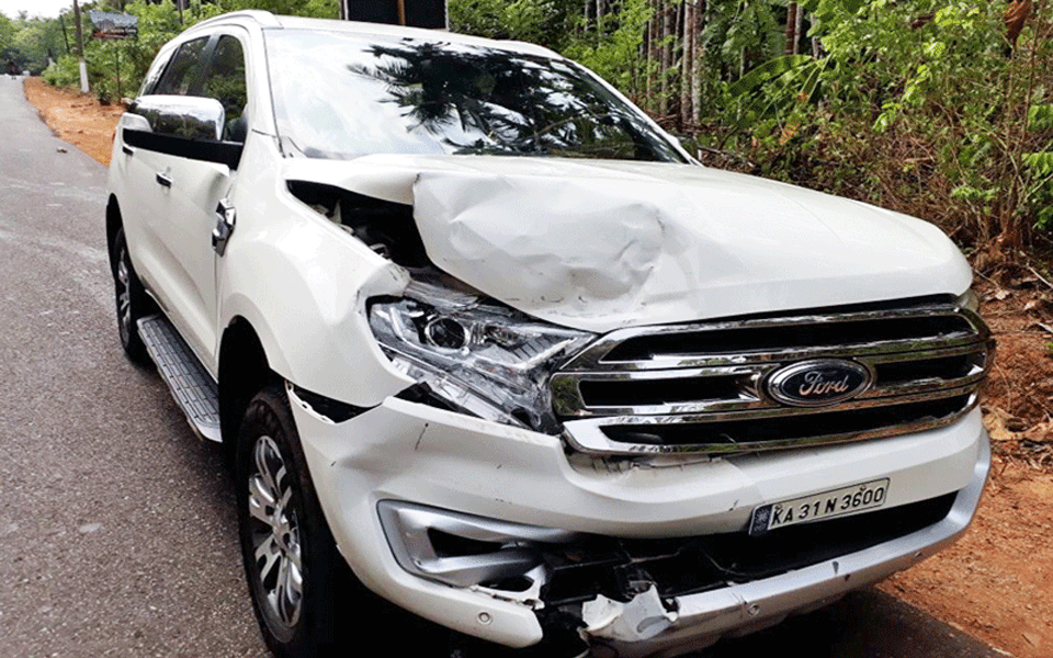 Minister Anant Kumar Hegde’s car meets with accident again