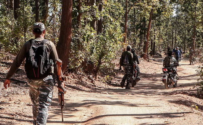 Maoist group active in Karnataka's Sullia town; Anti-Naxal Force contingent combing area
