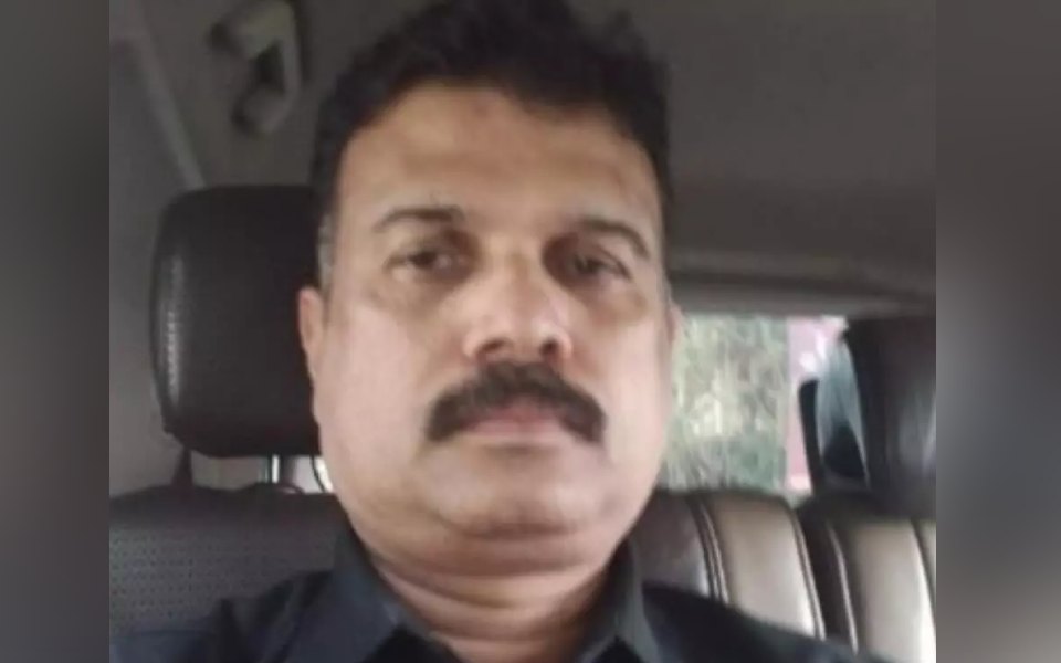 Kasargod District Registrar General Found Dead in Hotel Room