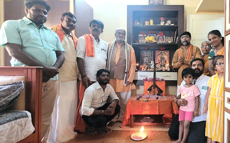 Udupi: Pramod Muthalik performs ‘Ayudha Pooja’ on Pistol, sword, knives!