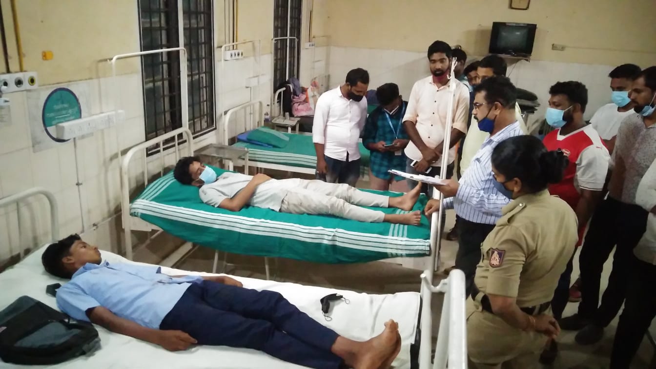 Two youngsters hospitalized after being assaulted by unidentified bikers in Puttur