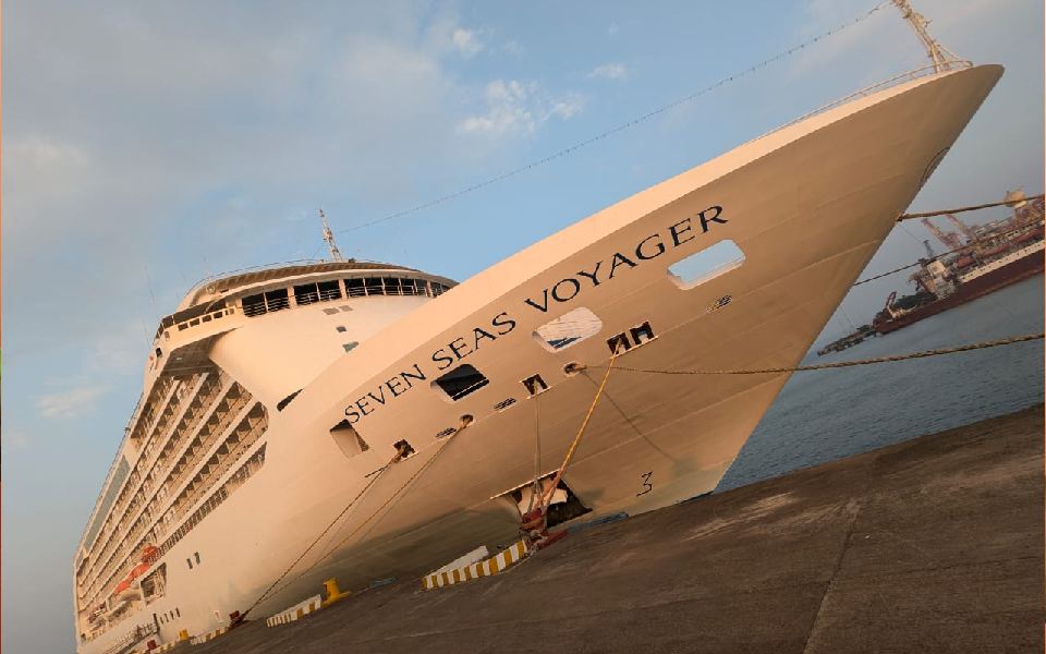 New Mangaluru Port welcomes Seven Seas Voyager, Second Cruise Ship of the season