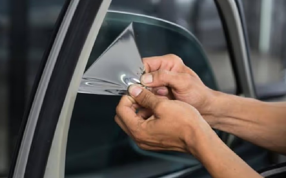 Over 500 vehicles fined for using illegal tinted glasses in Dakshina Kannada district