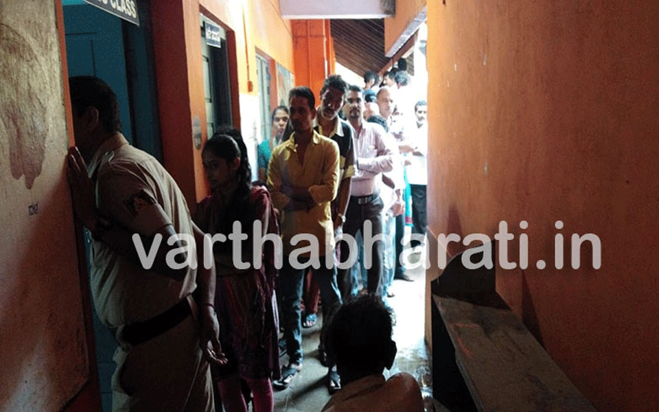 ULB polls begin at D.K, Udupi