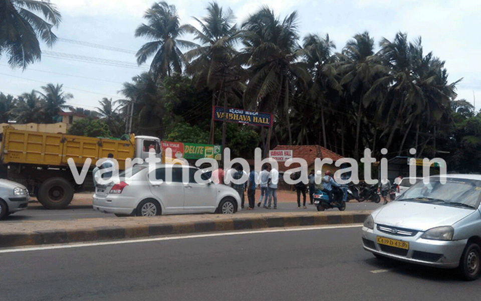 Bike rider dies in Lorry-bike mishap