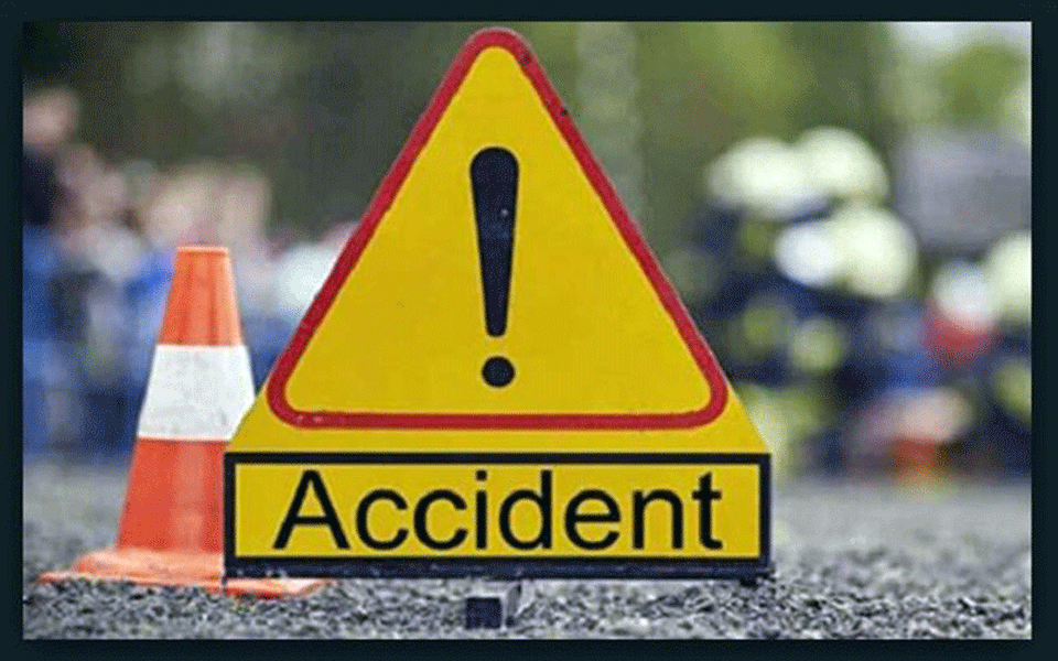 Bhatkal: Tree branch pierces Volvo bus; Conductor dies