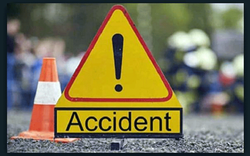 Autorickshaw-lorry collision: 1 killed, 5 students injured