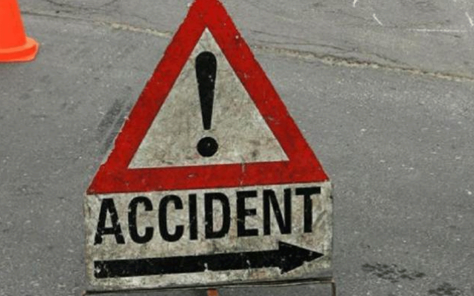 Scooter rider dies in road accident at Baikampady