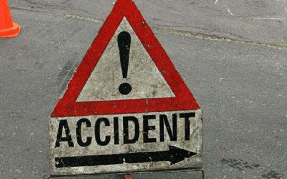 One dead as car rams divider at Adyar