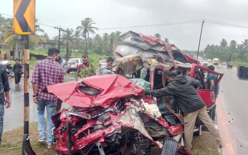 Surathkal: Student killed, nine others injured in horrific collision between car and truck