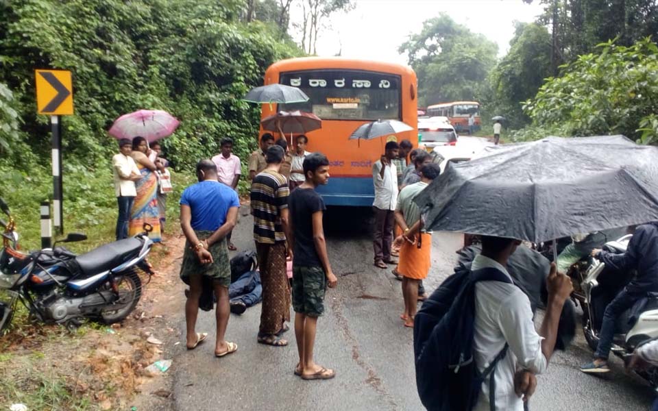 Belthangady: Biker killed on the spot after being hit by bus