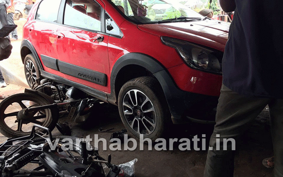 Padubidri: Car rams into garage after accident