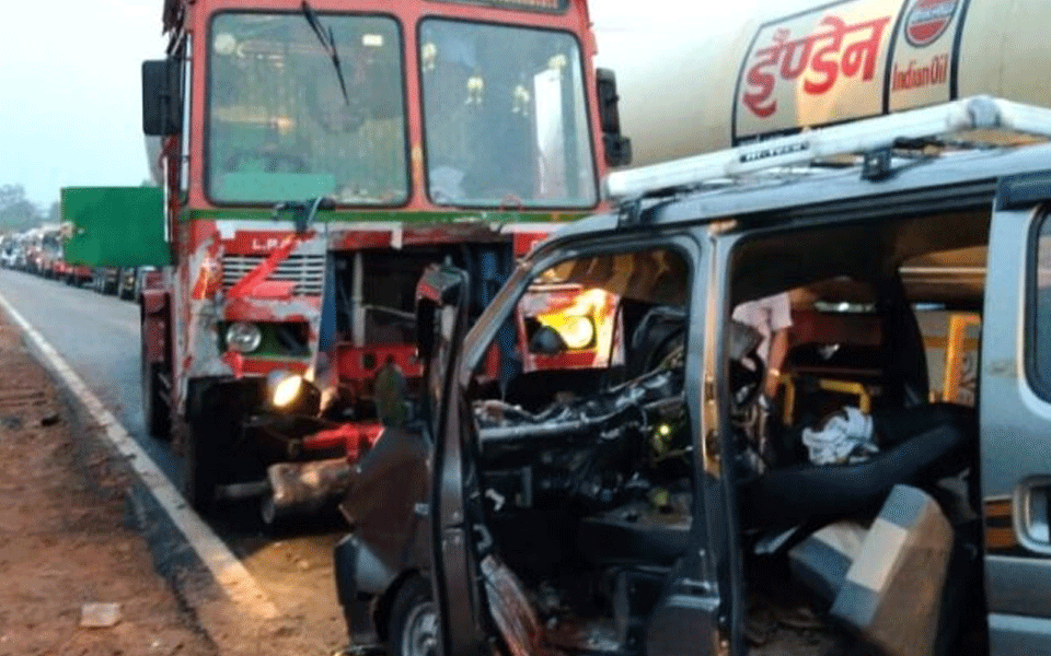 Bantwal: Gas Tanker Collision; Six people injured