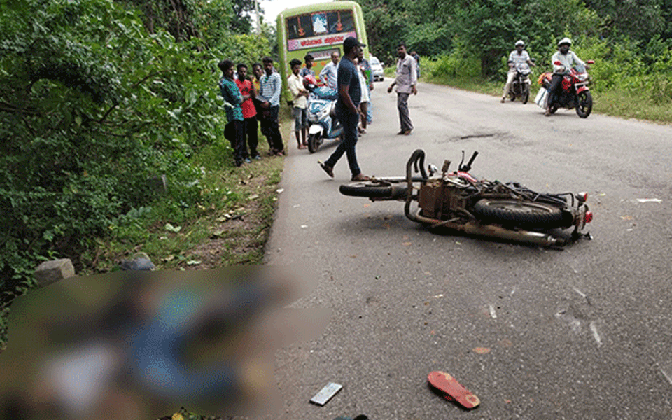 Two killed in bike-bus collision in Karwar