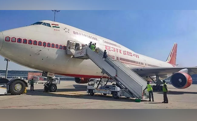 M’luru-Dubai Air India flight delayed due to engine problem; upset passengers spend night at airport